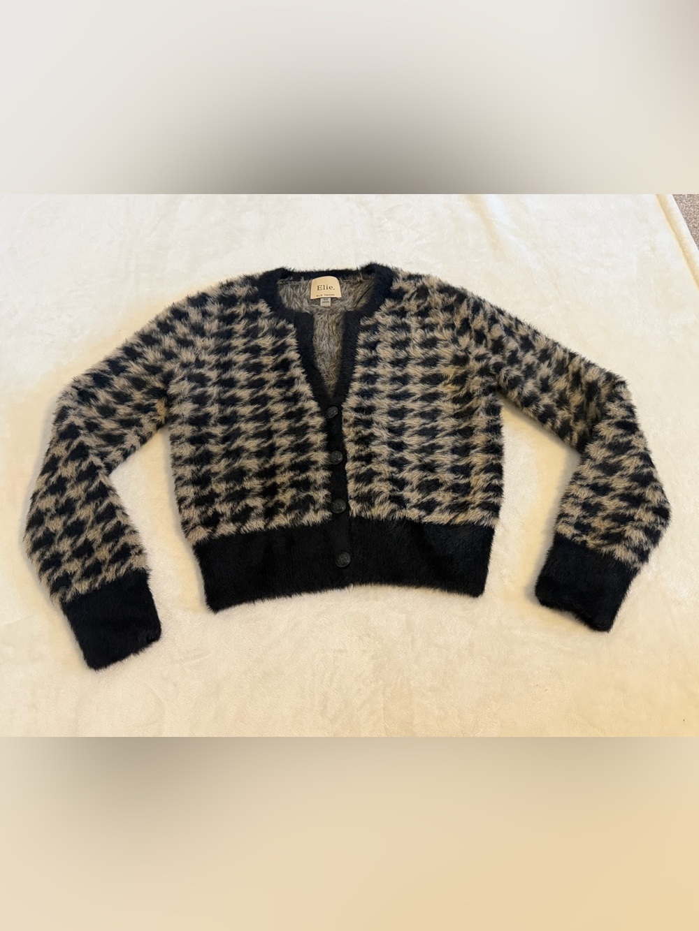 Elie Tahari Size Med Black & Taupe Houndstooth Nylon (Mohair-looking)  Cardigan